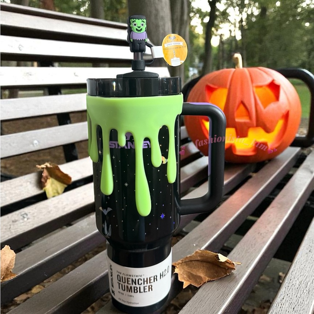 2025 Halloween Stanley Spellcast Black 40 oz Tumbler with bat design BUNDLE NEW